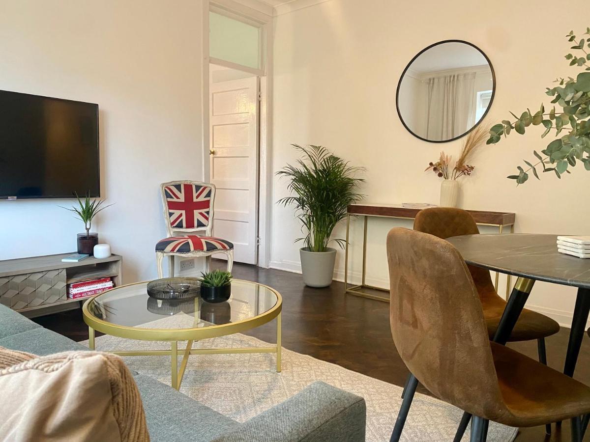 Newly Refurbished 2 Bedroom Apartment In South Лондон Екстер'єр фото