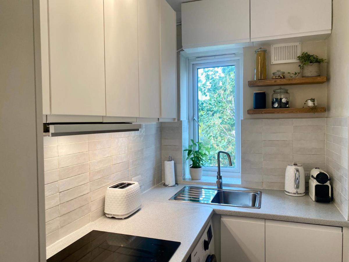 Newly Refurbished 2 Bedroom Apartment In South Лондон Екстер'єр фото