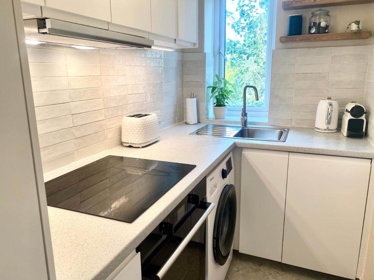 Newly Refurbished 2 Bedroom Apartment In South Лондон Екстер'єр фото