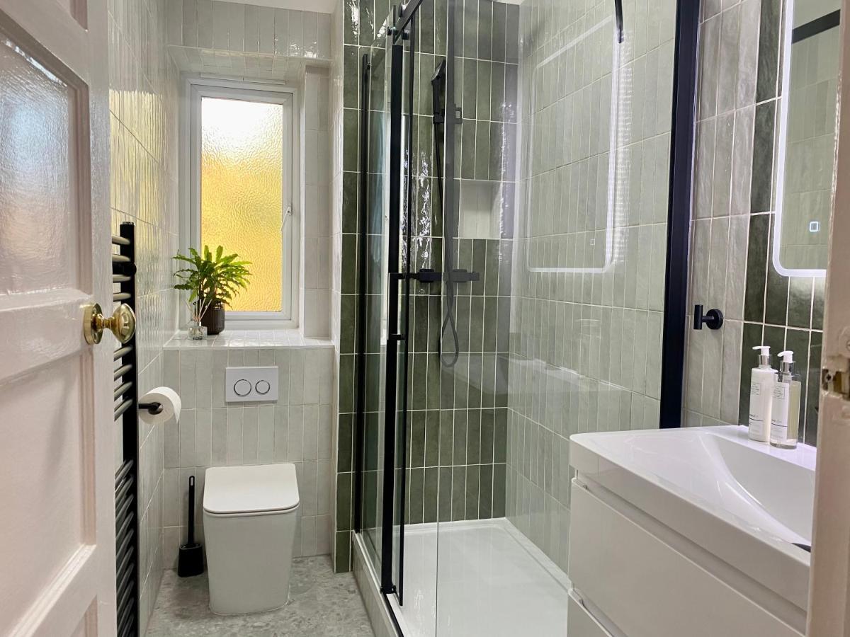 Newly Refurbished 2 Bedroom Apartment In South Лондон Екстер'єр фото